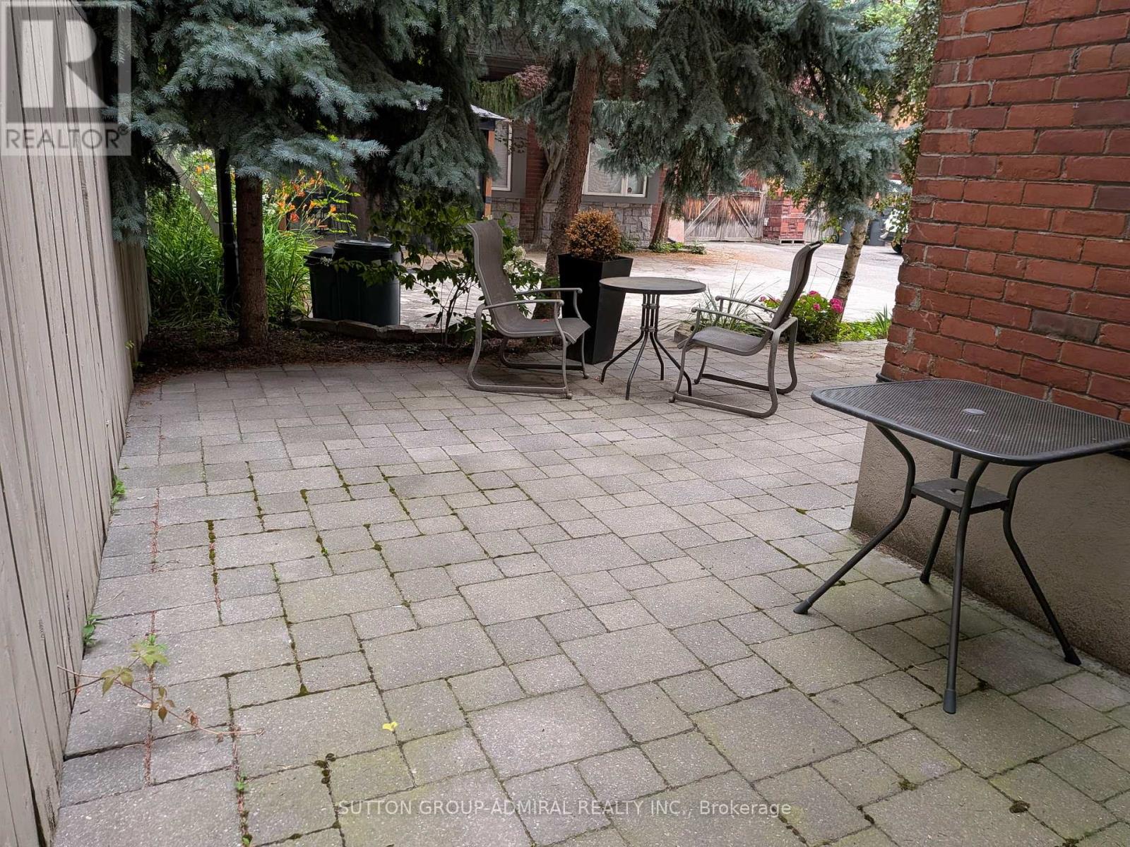 Main - 335 Palmerston Boulevard, Toronto, Ontario  M6G 2N5 - Photo 19 - C13569350