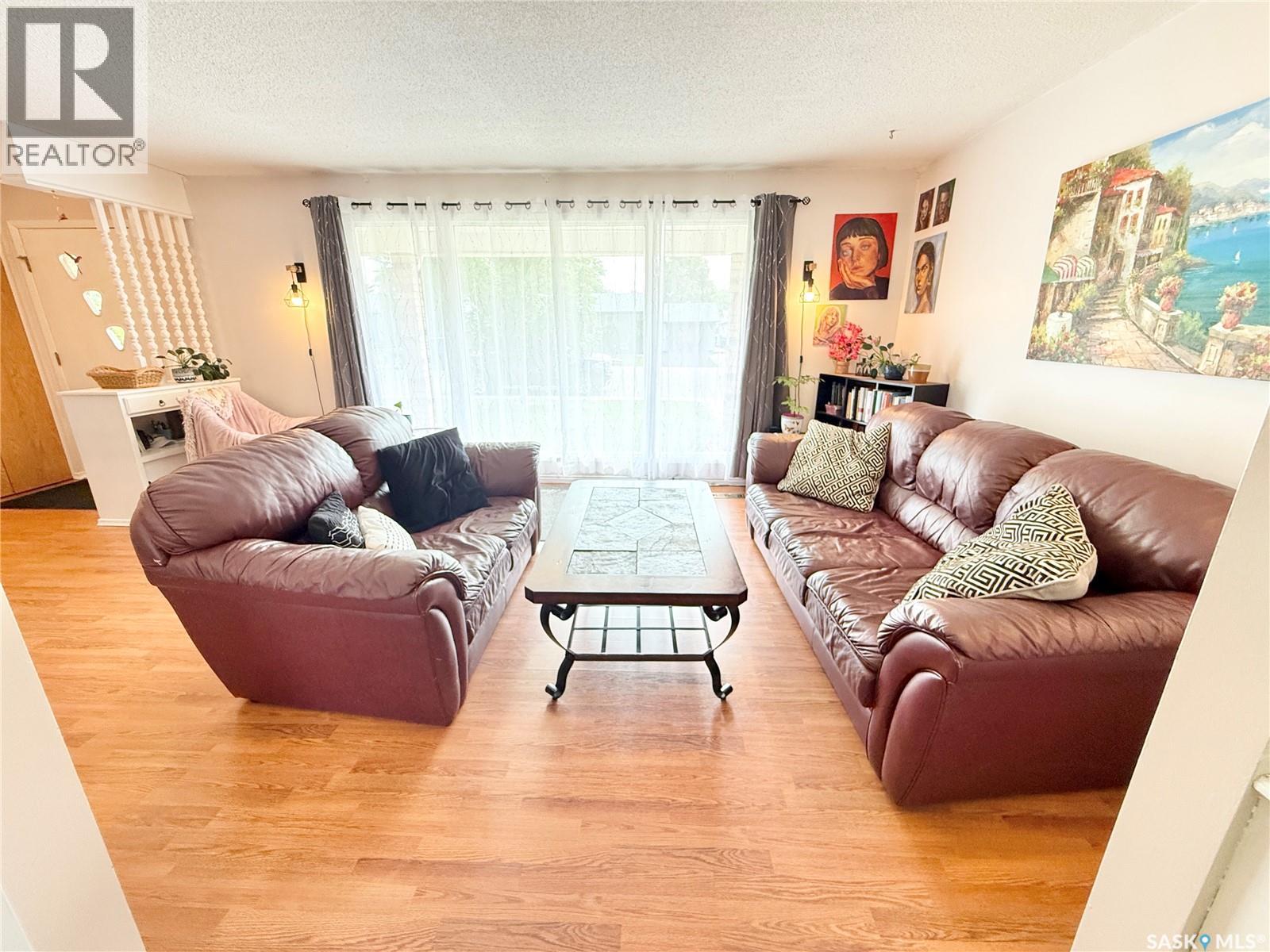 715 Brimacombe Drive, Weyburn, Saskatchewan  S4H 2P7 - Photo 14 - SK043292