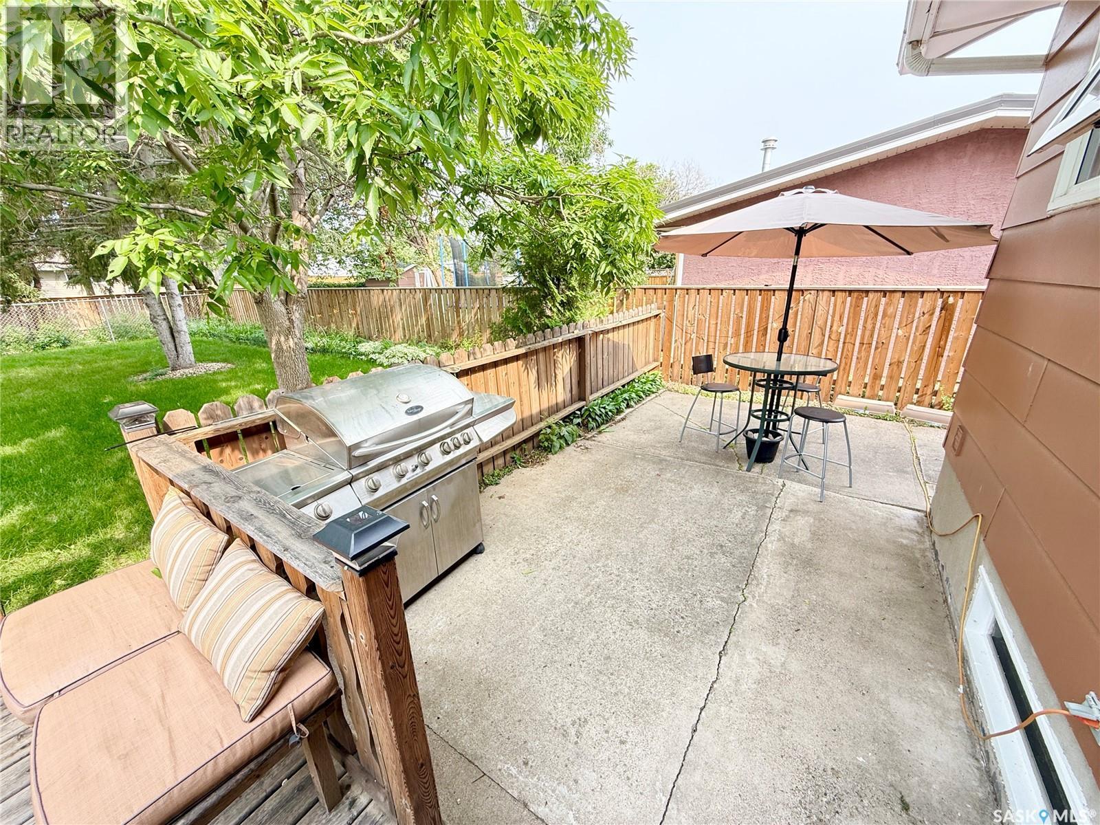715 Brimacombe Drive, Weyburn, Saskatchewan  S4H 2P7 - Photo 5 - SK043292