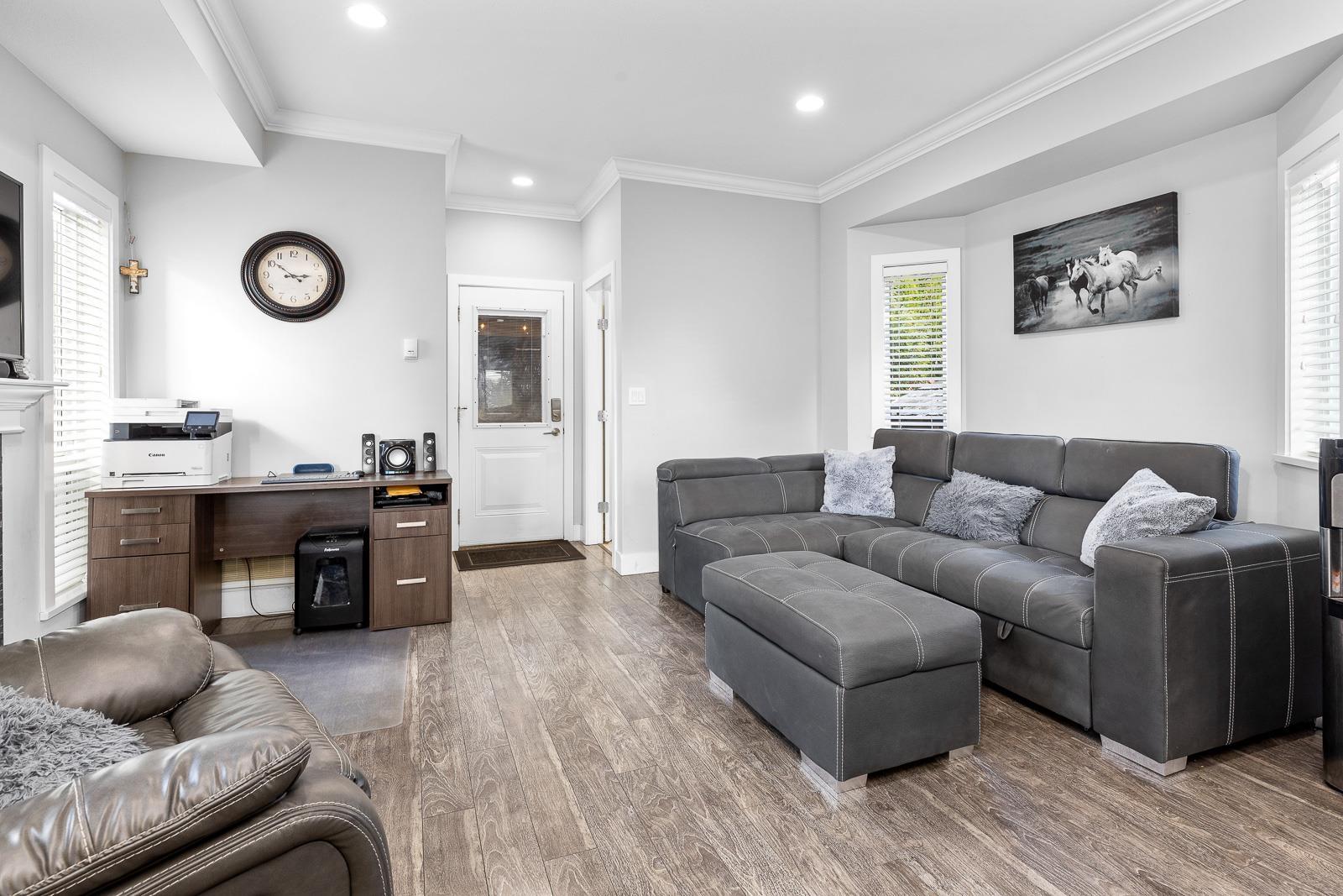 33067 6th Avenue, Mission, British Columbia  V2V 1Z8 - Photo 13 - R3148437