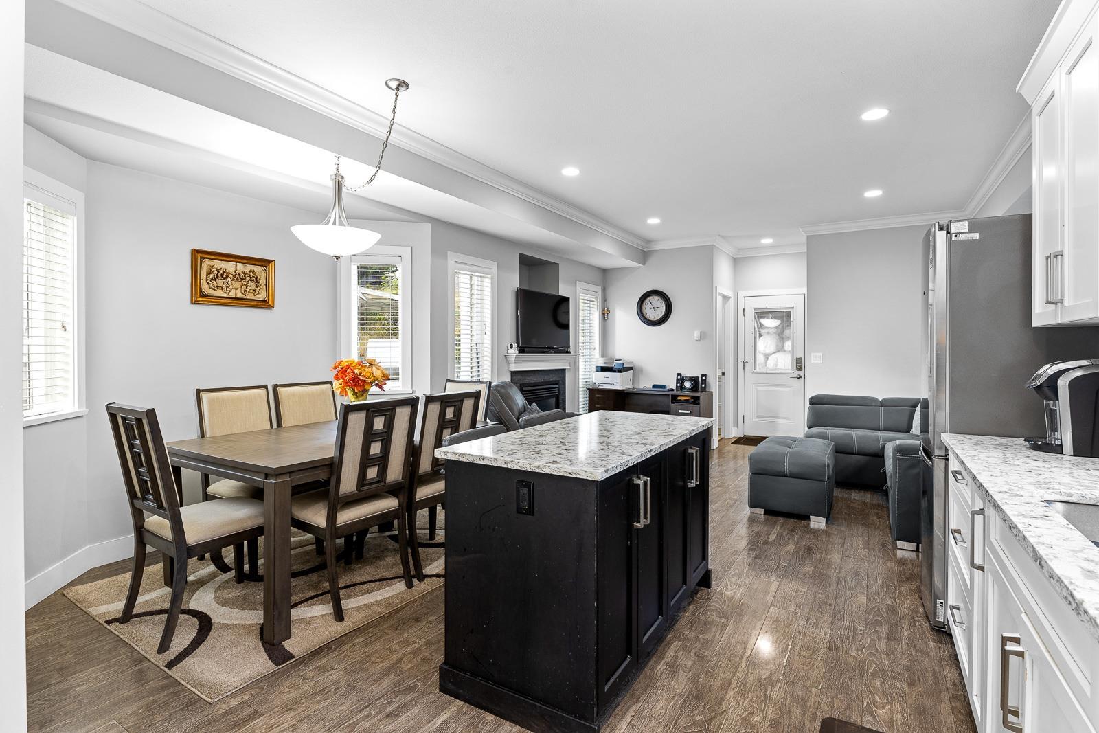 33067 6th Avenue, Mission, British Columbia  V2V 1Z8 - Photo 8 - R3148437