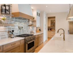 5268 Lakeshore Road, Kelowna, British Columbia  V1W 4J3 - Photo 6 - 10395427