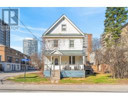 388 BERKLEY AVENUE, Ottawa, Ontario