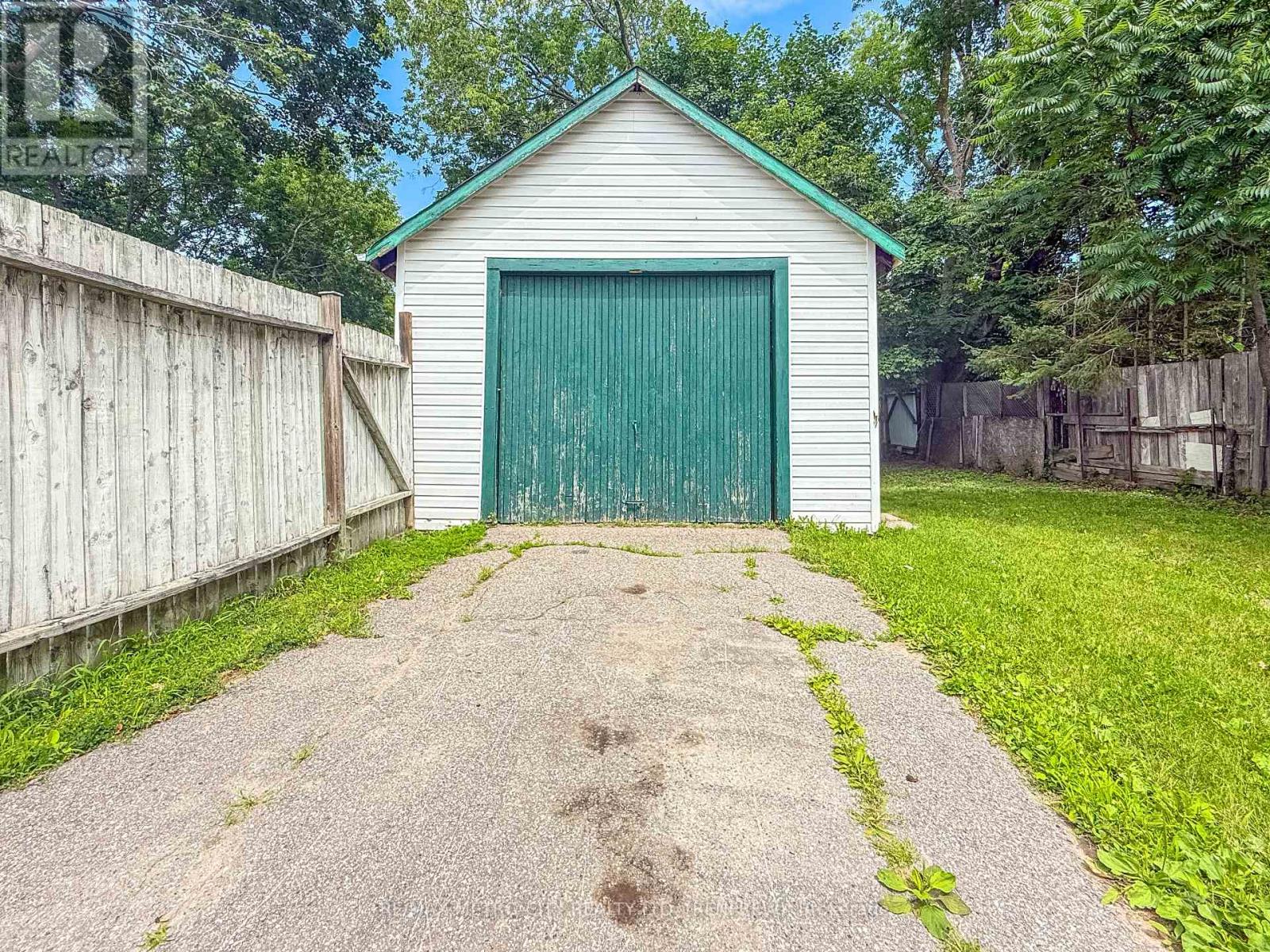 143 Bonnechere Street S, Renfrew, Ontario  K7V 1Z6 - Photo 12 - X13590474