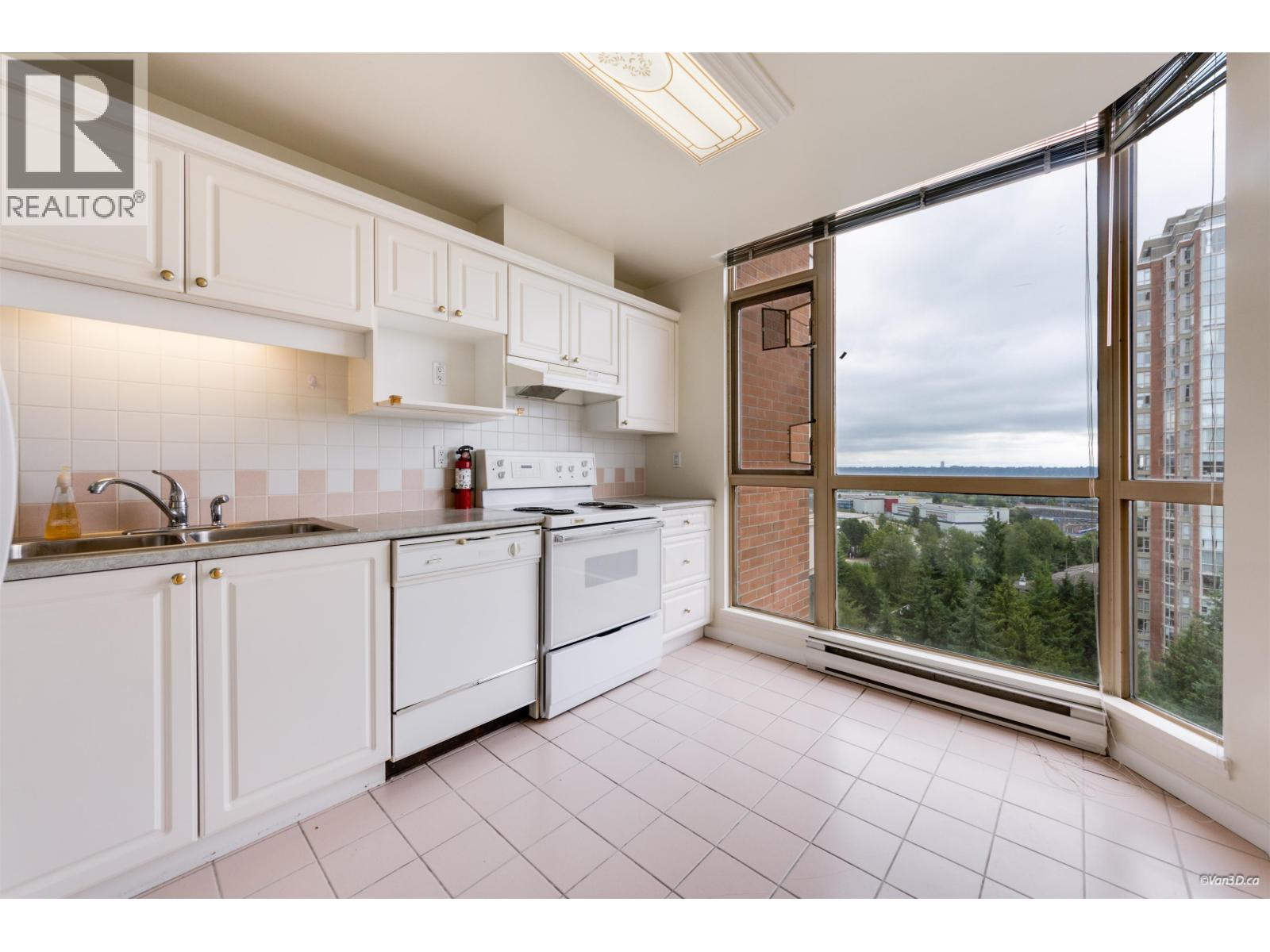 1707 6838 Station Hill Drive, Burnaby, British Columbia  V3N 5A4 - Photo 5 - R3148428