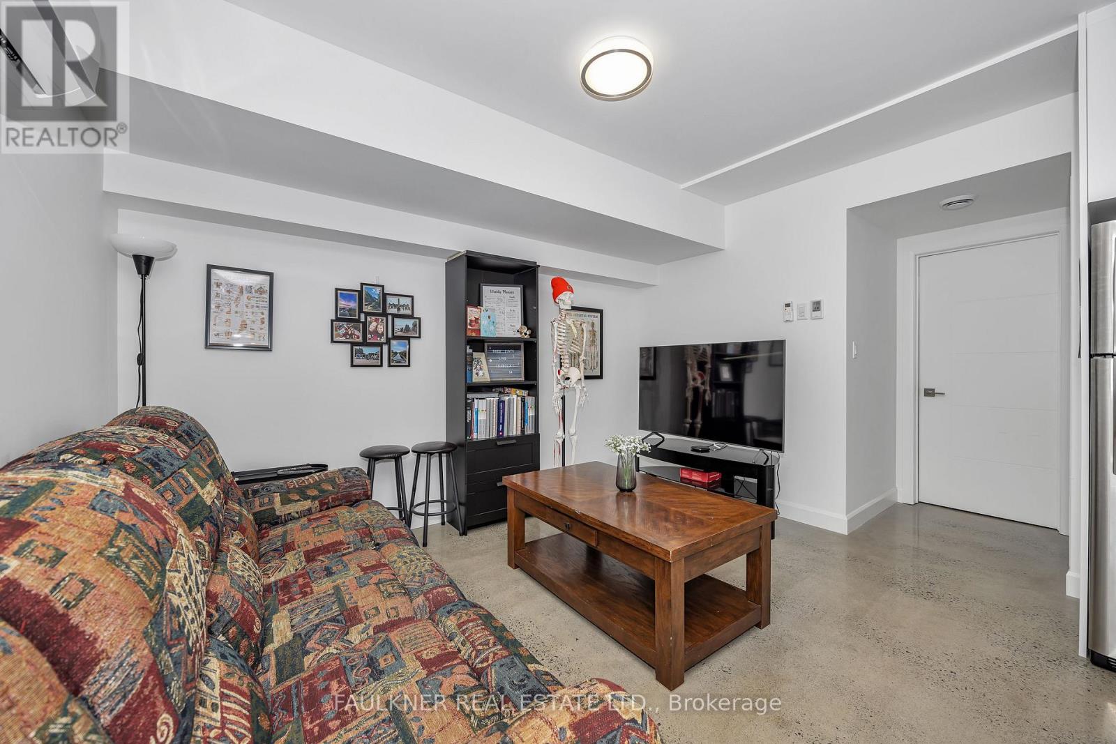 B - 143 COLUMBUS AVENUE - Photo 7