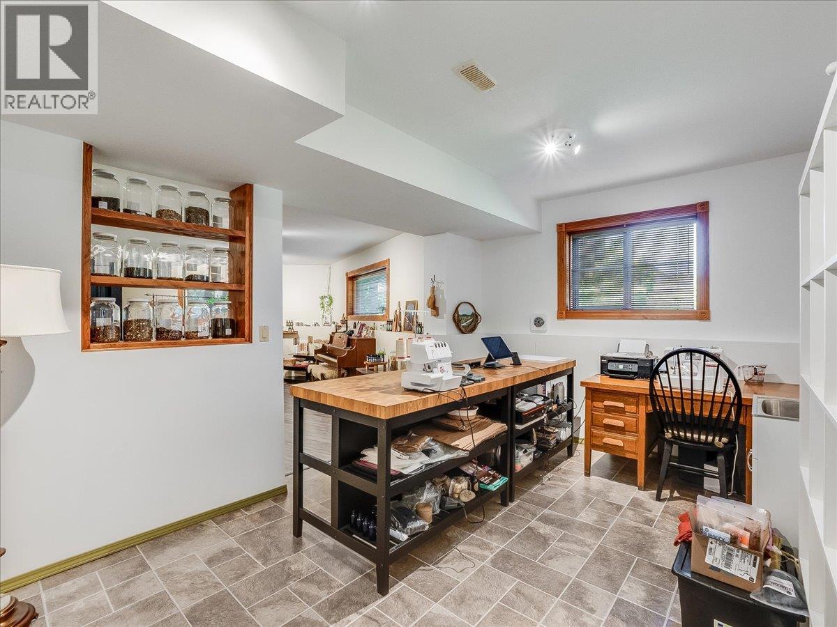3486 Davy Road, Grand Forks, British Columbia  V0H 1H2 - Photo 54 - 10393880