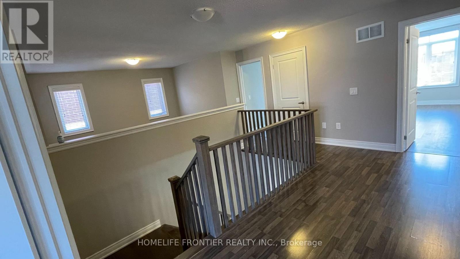 8 Jericho Avenue, Georgina, Ontario  L4P 0G9 - Photo 14 - N13584288
