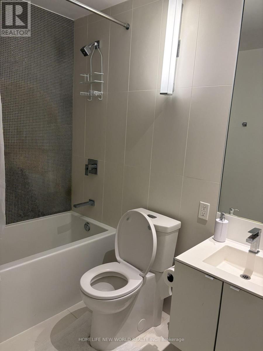 1608 - 125 Peter St Street, Toronto, Ontario  M5V 0M2 - Photo 4 - C13590414