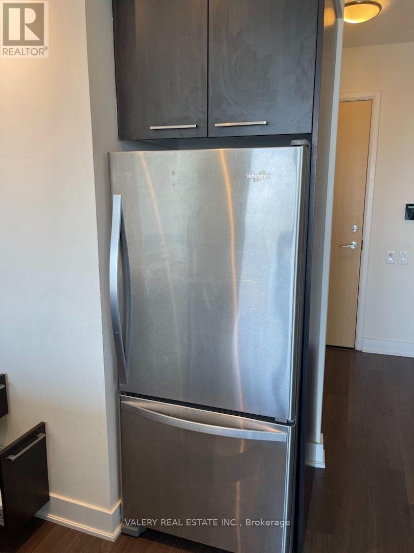2807 - 30 Roehampton Avenue, Toronto, Ontario  M4P 0B9 - Photo 13 - C13590524