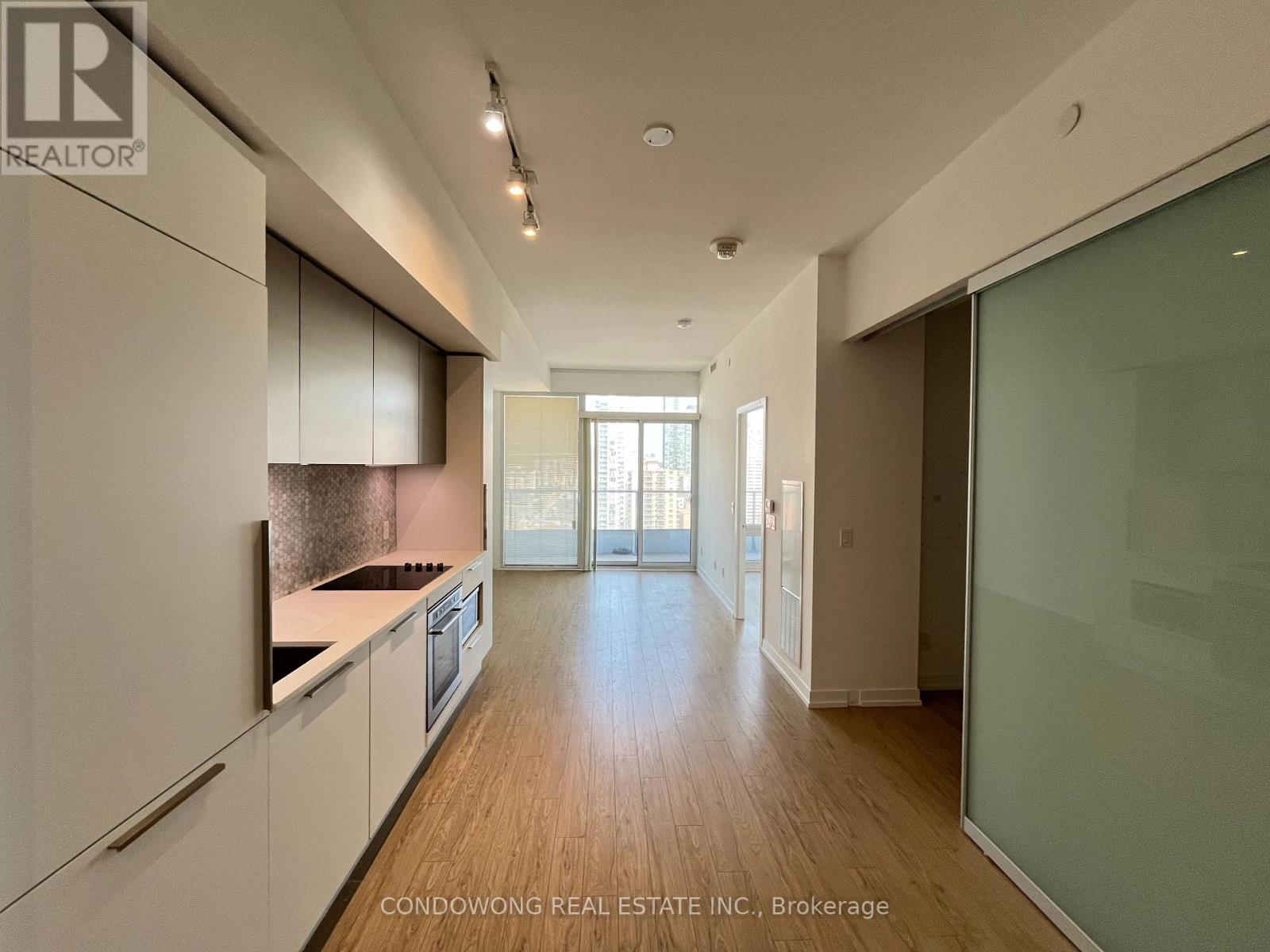2211 - 85 WOOD STREET, Toronto, Ontario