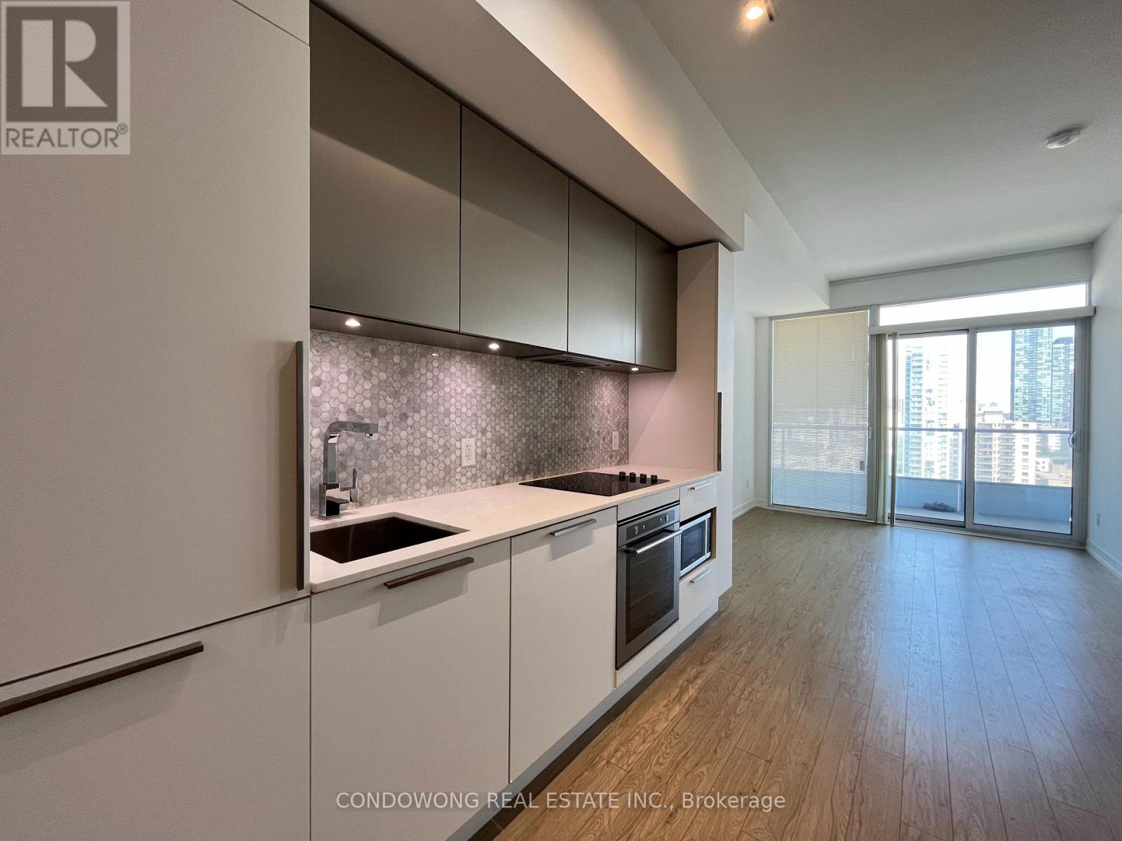 2211 - 85 Wood Street, Toronto, Ontario  M4Y 0E8 - Photo 2 - C13590544