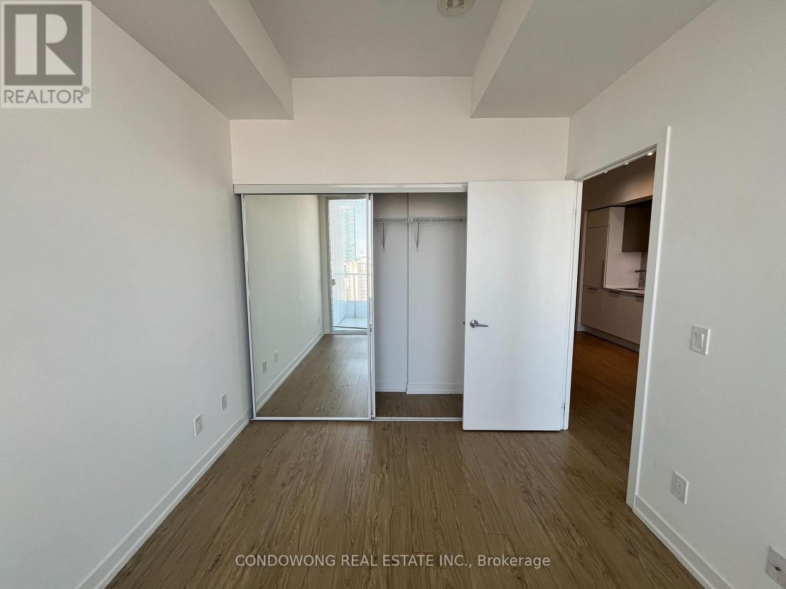 2211 - 85 Wood Street, Toronto, Ontario  M4Y 0E8 - Photo 5 - C13590544
