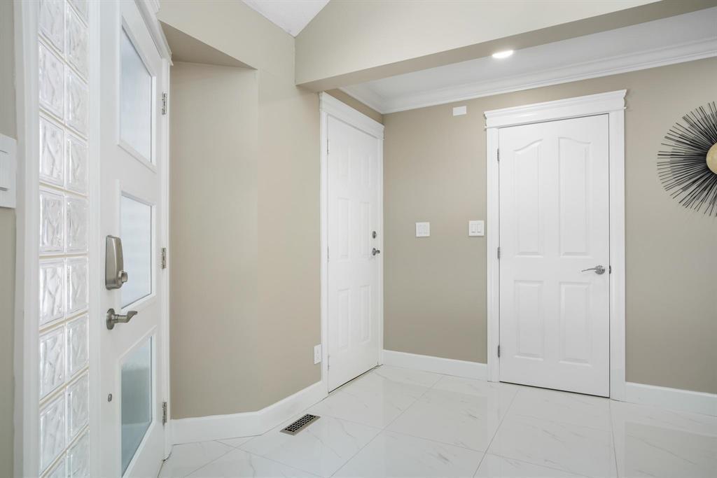 21083 42 Avenue, Langley, British Columbia  V3A 5A2 - Photo 5 - R3146120