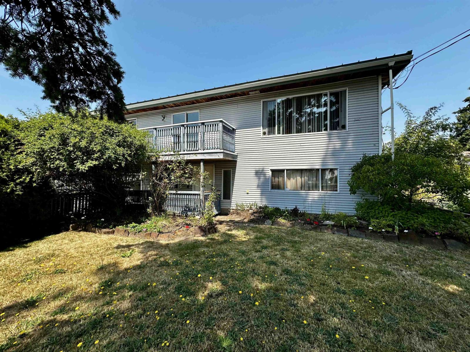 17569 60 Avenue, Surrey, British Columbia V3S 1T9 - Photo 2 - R3135140