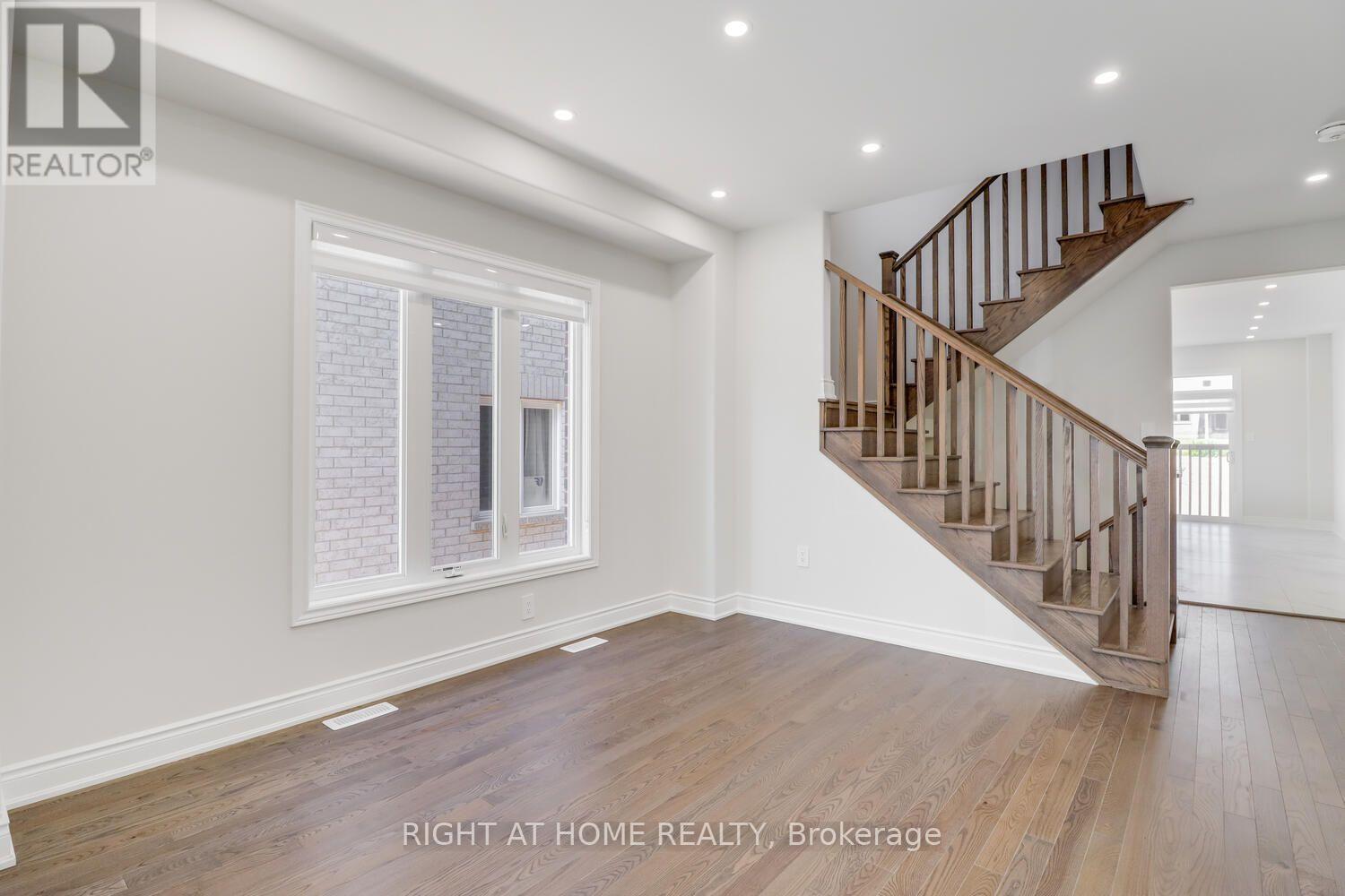 2984 Monarch Drive, Orillia, Ontario  L3V 8M7 - Photo 4 - S13590478