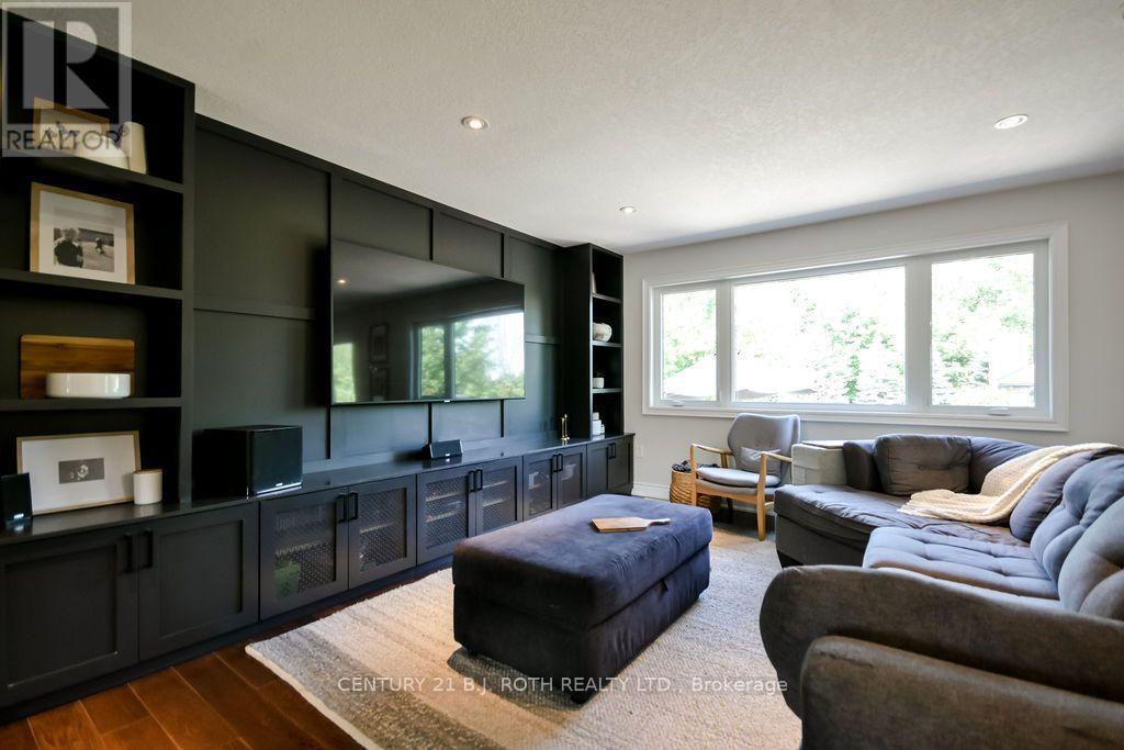 36 Merrington Avenue, Oro-Medonte (Warminster), Ontario  L3V 0R5 - Photo 14 - S13590528