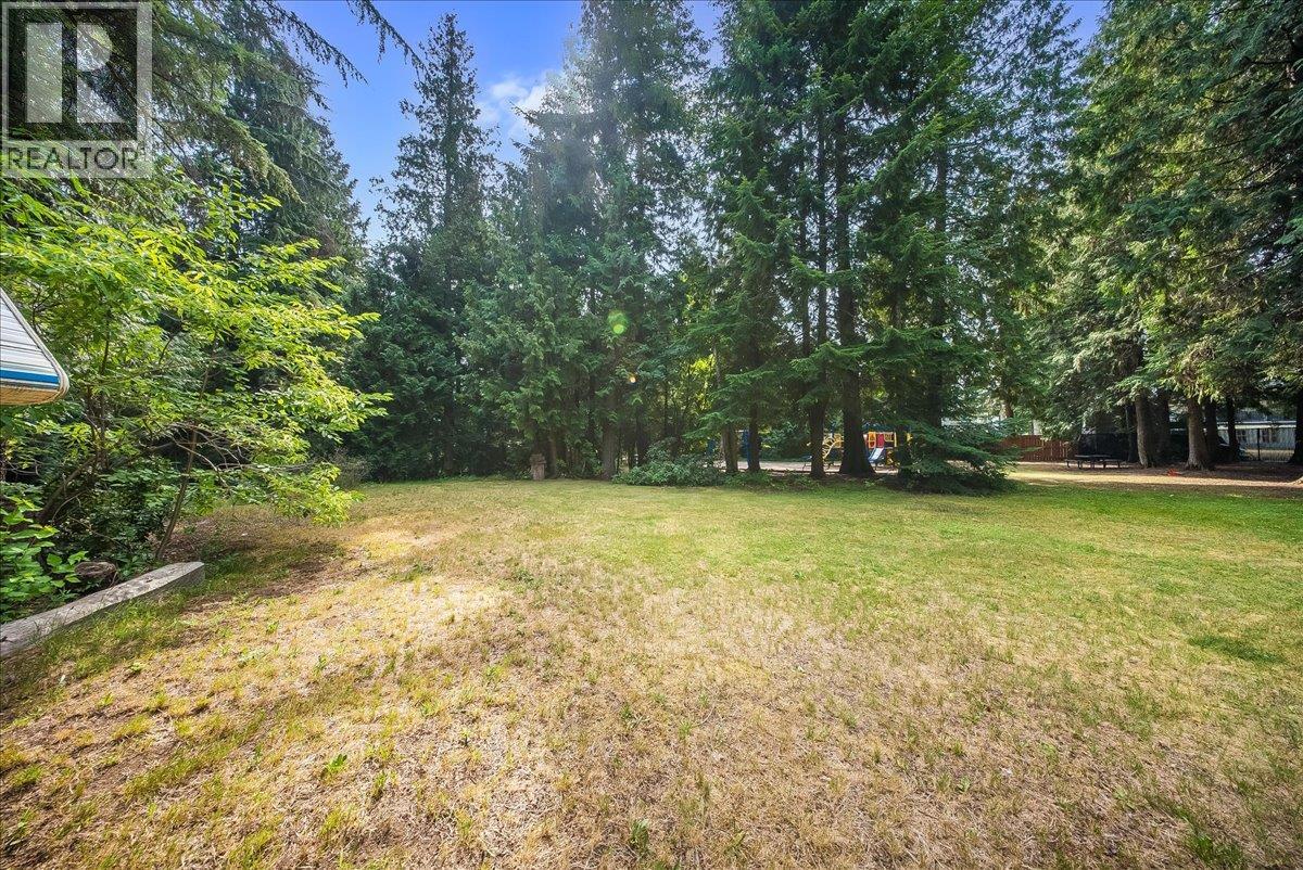1325 Forest Road, Castlegar, British Columbia  V1N 3Y5 - Photo 9 - 10394902