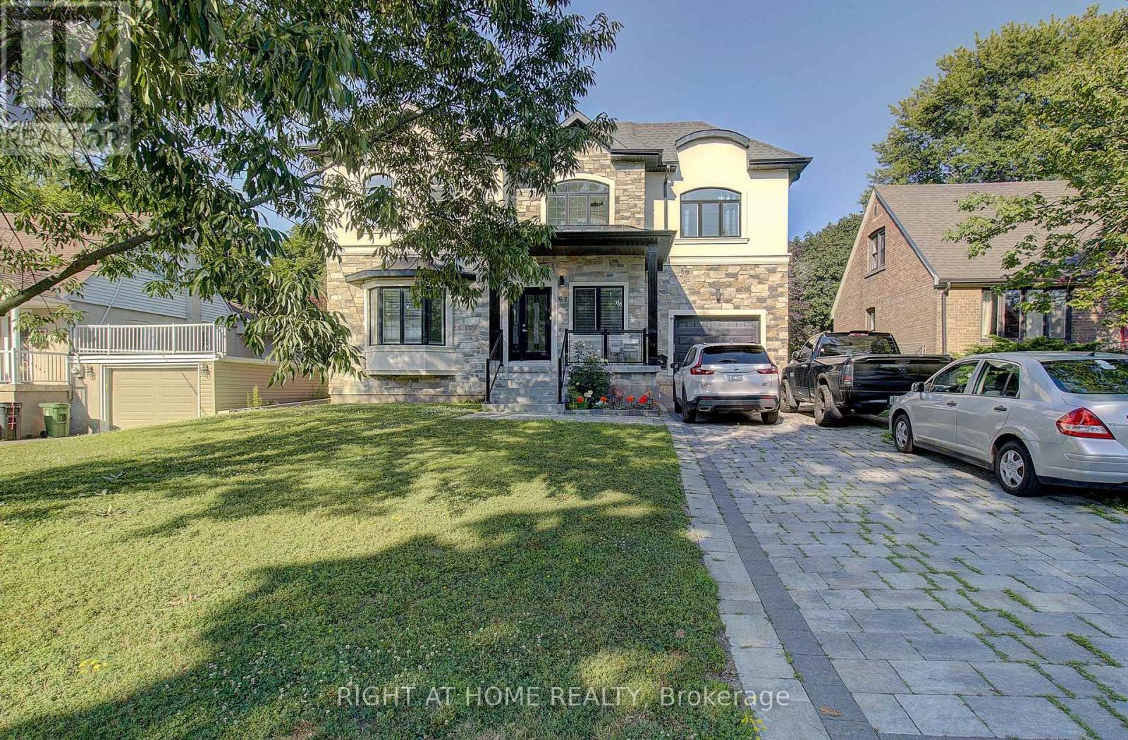 67 Scarborough Heights Boulevard, Toronto, Ontario  M1M 2V5 - Photo 37 - E13521506