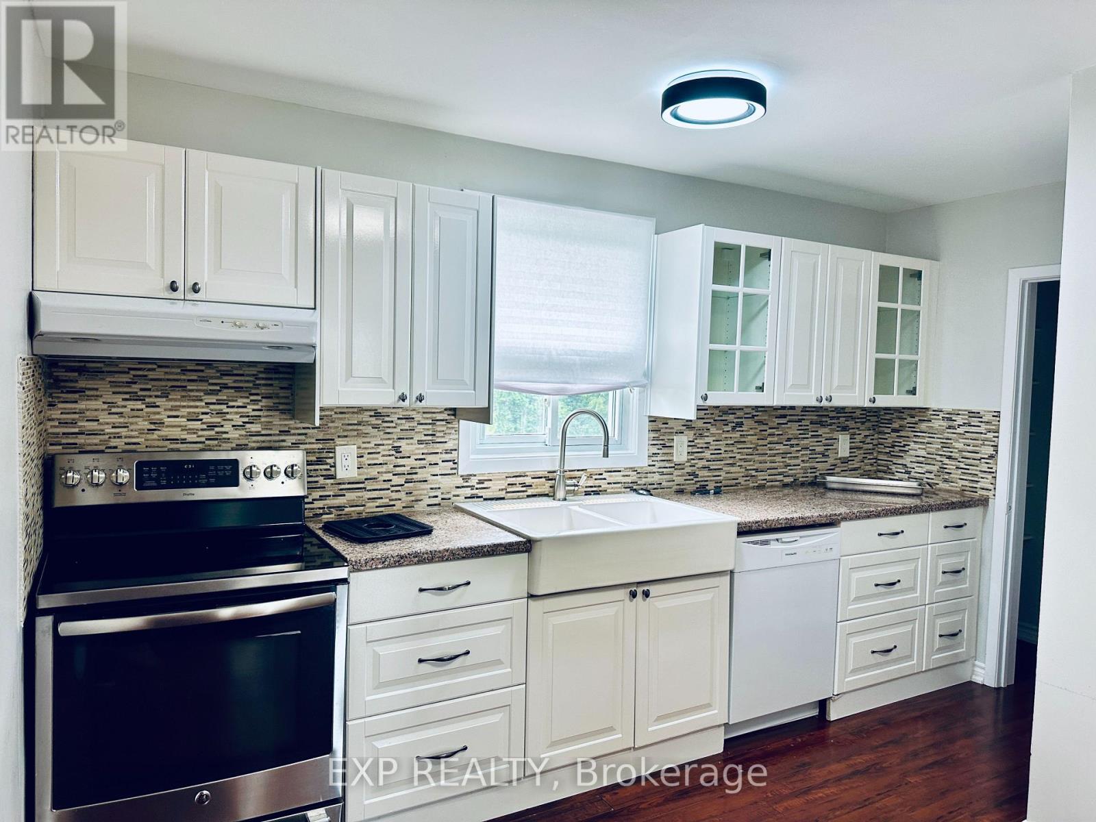 #2b - 1374 Charles Drive, Burlington, Ontario L7P 2C9 - Photo 5 - W13590432
