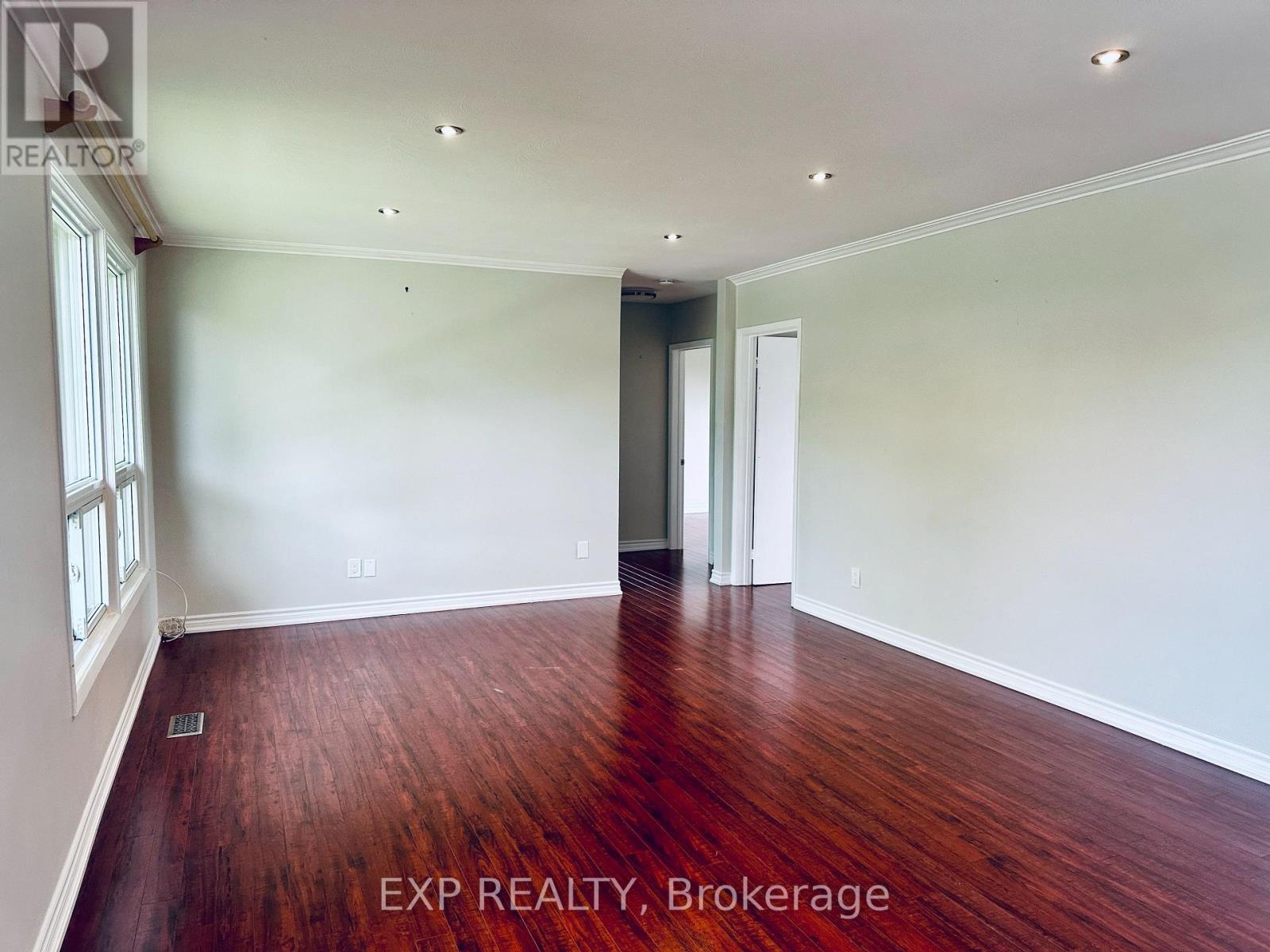 #2b - 1374 Charles Drive, Burlington, Ontario L7P 2C9 - Photo 3 - W13590432