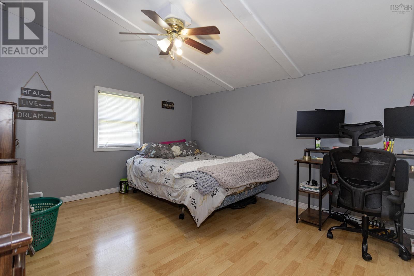 16 Lorne Crescent, Amherst, Nova Scotia  B4H 4B7 - Photo 21 - 202612911