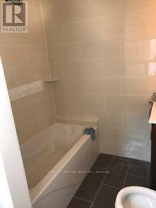 Upper - 937 Dufferin Street, Toronto, Ontario M6H 4B2 - Photo 12 - C13590586