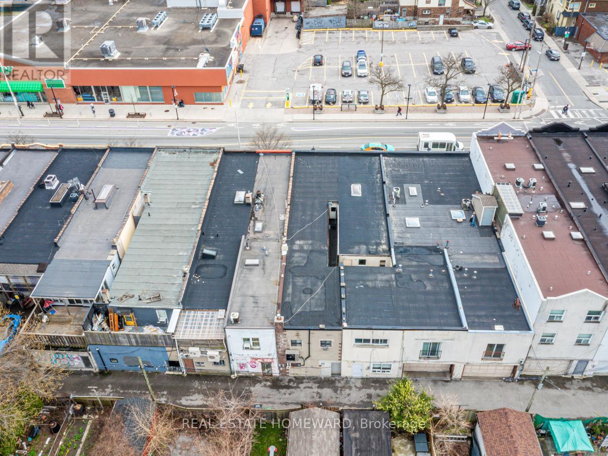 2438 Danforth Avenue, Toronto, Ontario M4C 1K9 - Photo 4 - E13590608