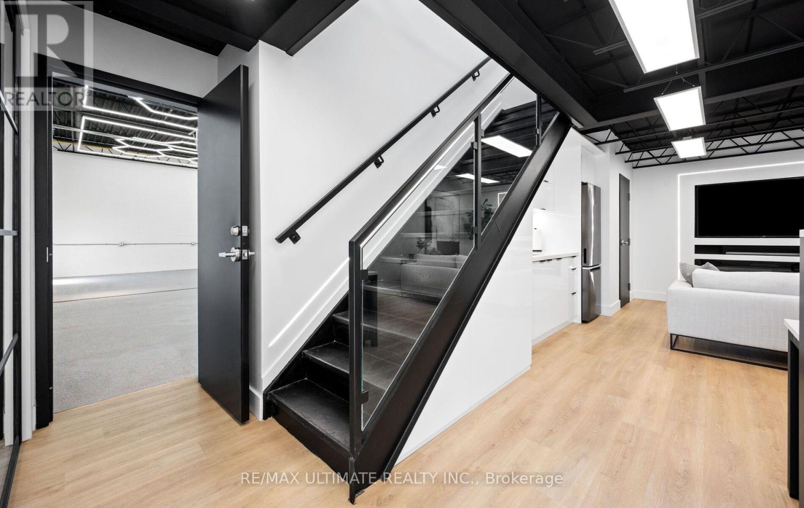 5 And 6 - 74 Hymus Road, Toronto, Ontario M1L 2C9 - Photo 10 - E13590614