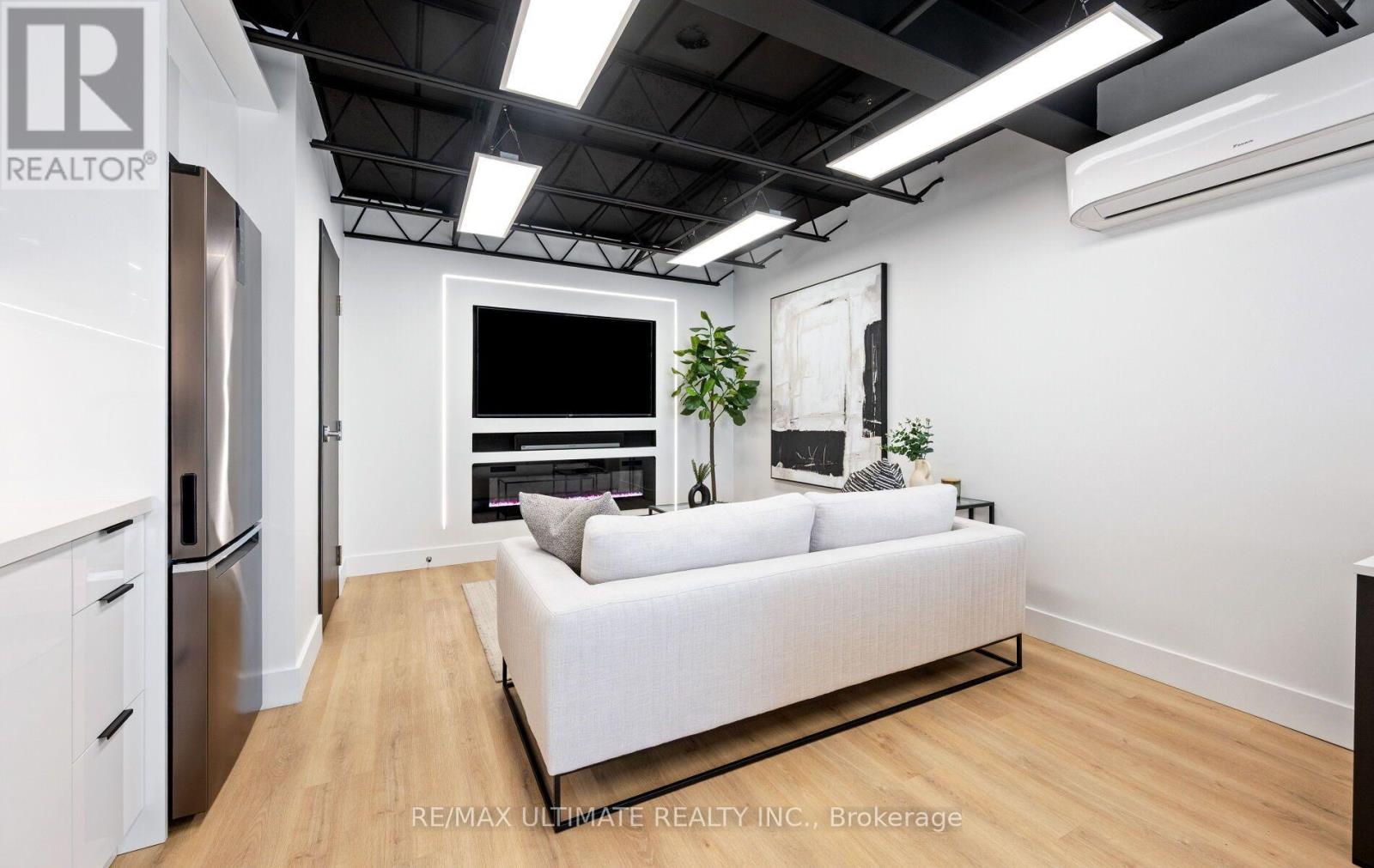 5 And 6 - 74 Hymus Road, Toronto, Ontario M1L 2C9 - Photo 17 - E13590614