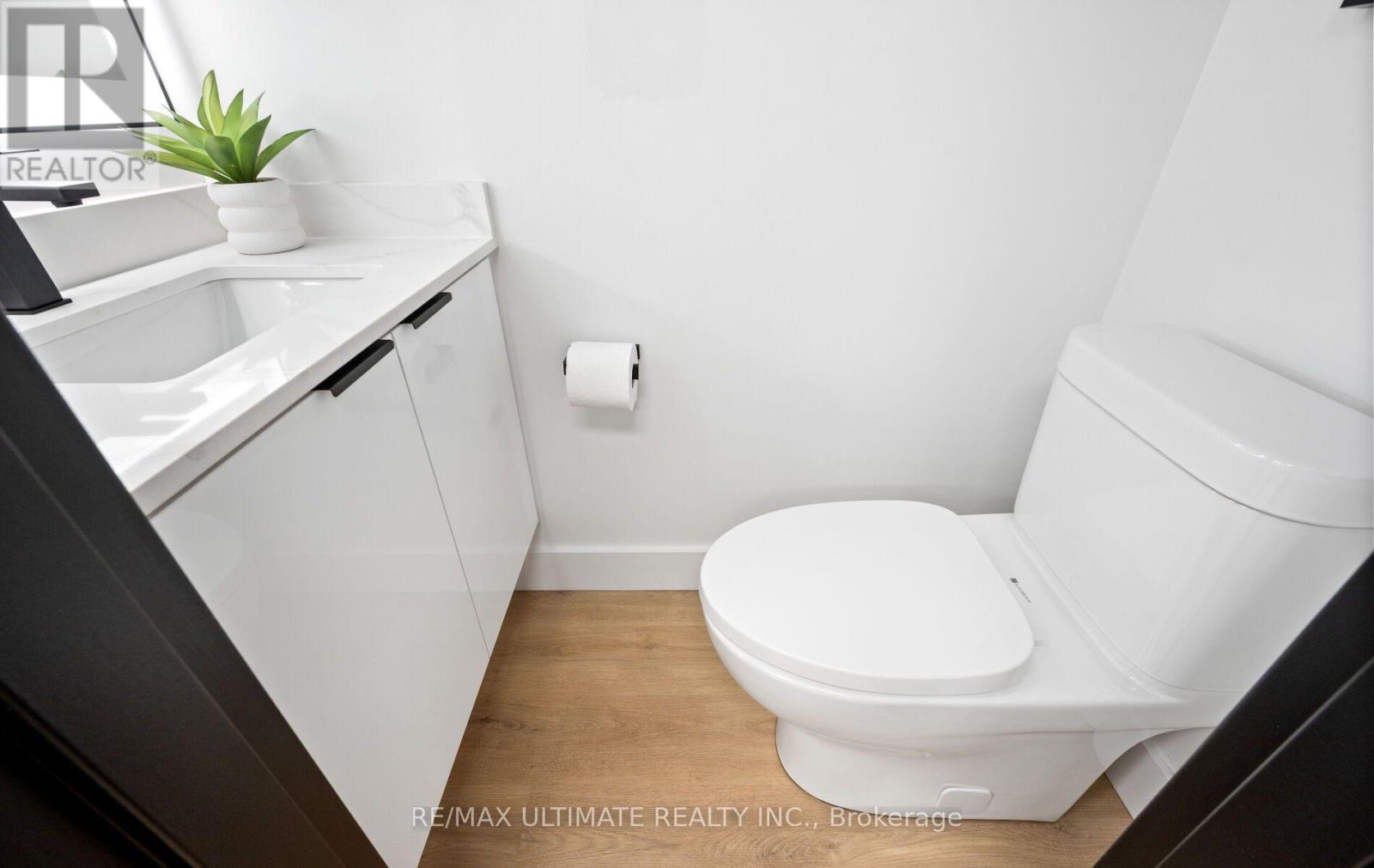5 And 6 - 74 Hymus Road, Toronto, Ontario M1L 2C9 - Photo 21 - E13590614