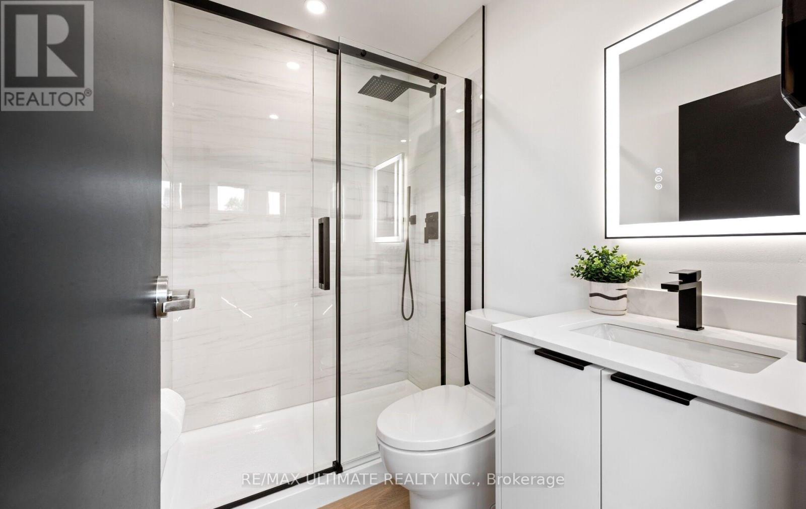 5 And 6 - 74 Hymus Road, Toronto, Ontario M1L 2C9 - Photo 32 - E13590614
