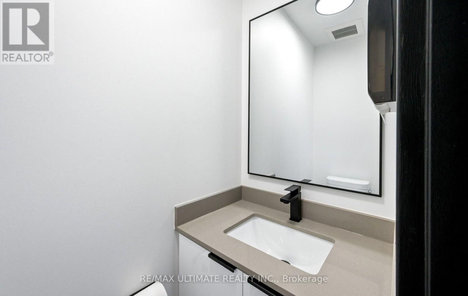 5 And 6 - 74 Hymus Road, Toronto, Ontario M1L 2C9 - Photo 9 - E13590614