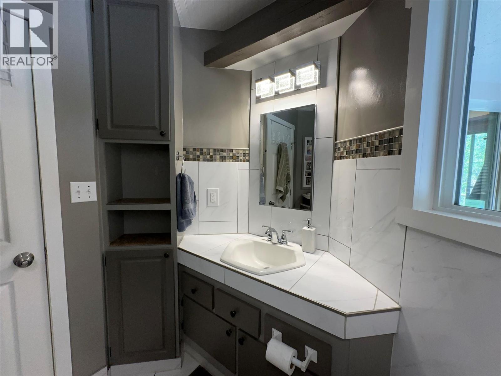 440 Hubscher Road, Ross Spur, British Columbia V0G 1L0 - Photo 52 - 10394009