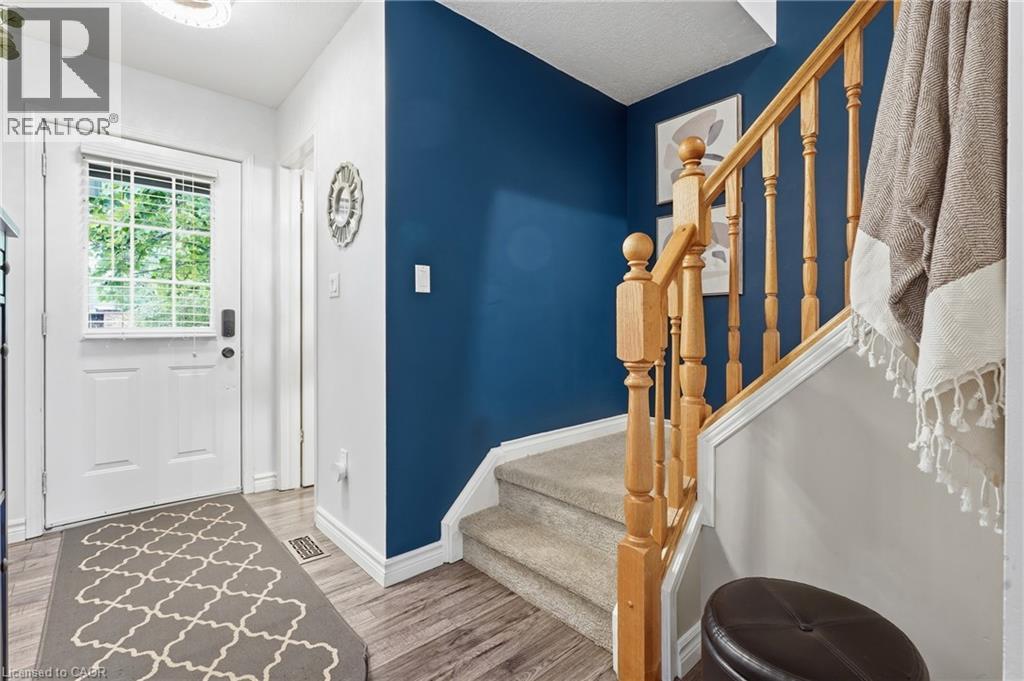 128 Houghton Street, Cambridge, Ontario  N1C 4L3 - Photo 7 - 40835009