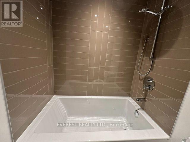 6512 - 448 Burnhamthorpe Road W, Mississauga, Ontario  L4W 2A6 - Photo 25 - W13540310