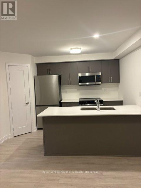 42 Lowes Road W, Guelph, Ontario N1G 0H4 - Photo 2 - X13590672