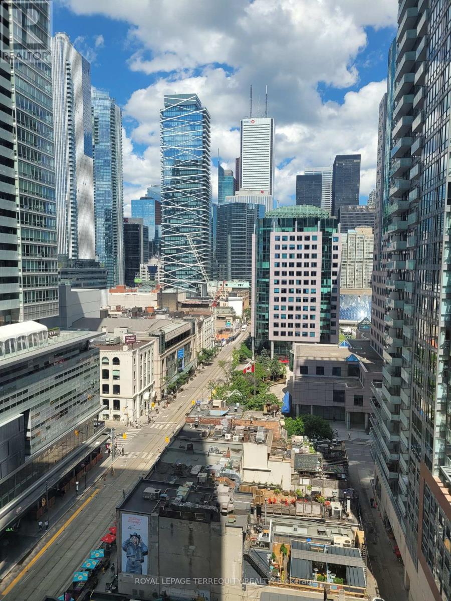 1301 - 327 King Street W, Toronto, Ontario  M5V 0W7 - Photo 15 - C13590742