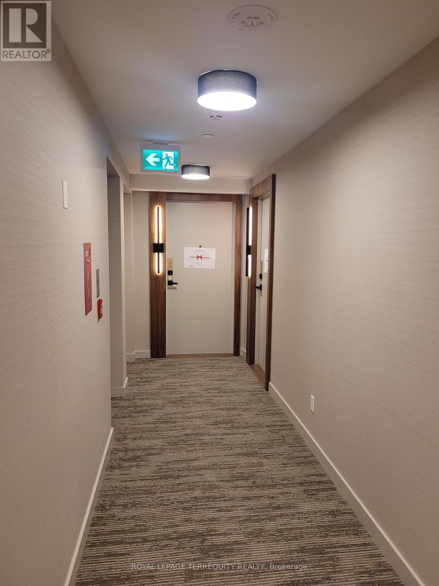 1301 - 327 King Street W, Toronto, Ontario  M5V 0W7 - Photo 6 - C13590742