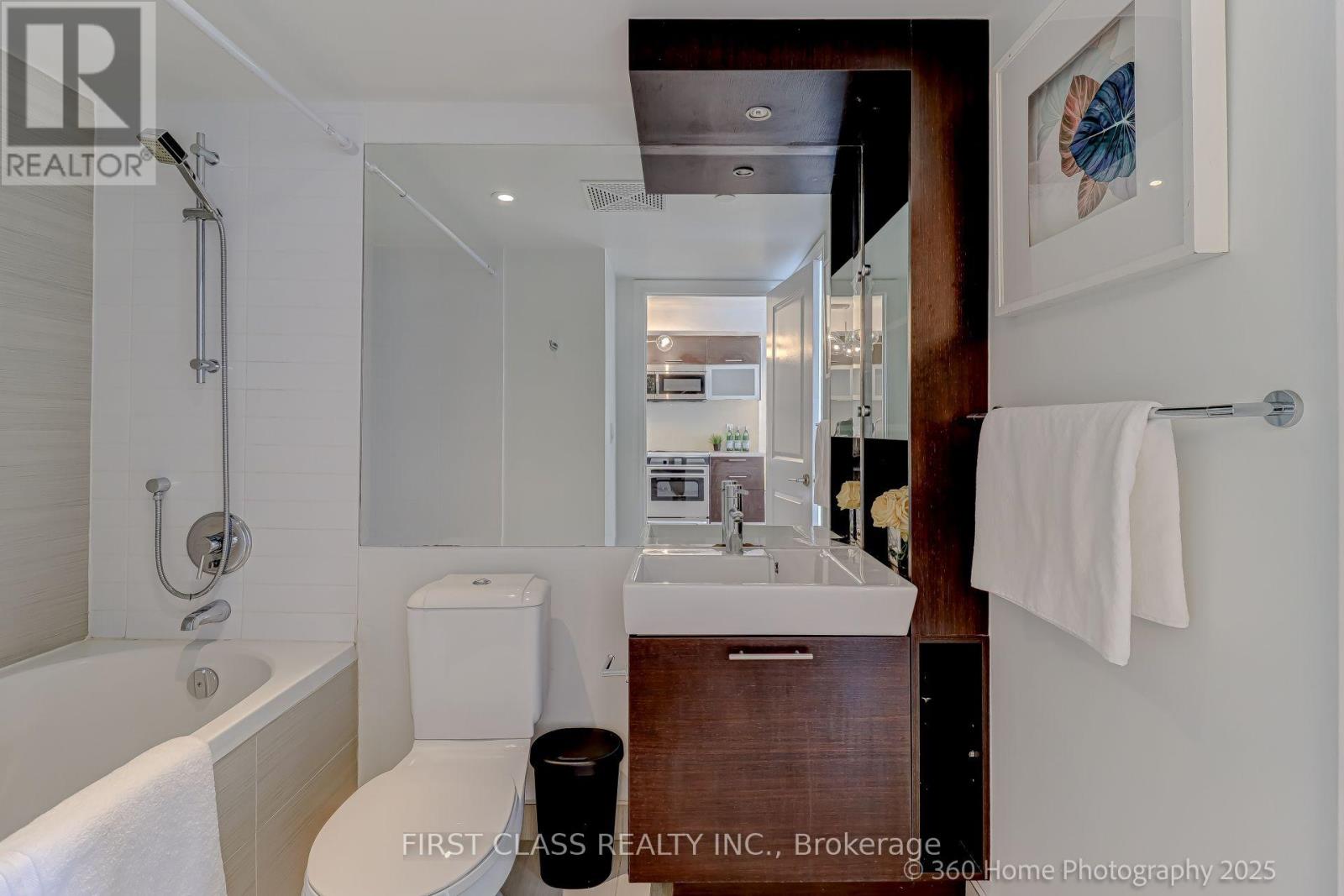 2513 - 386 Yonge Street, Toronto, Ontario  M5B 0A5 - Photo 13 - C13590750