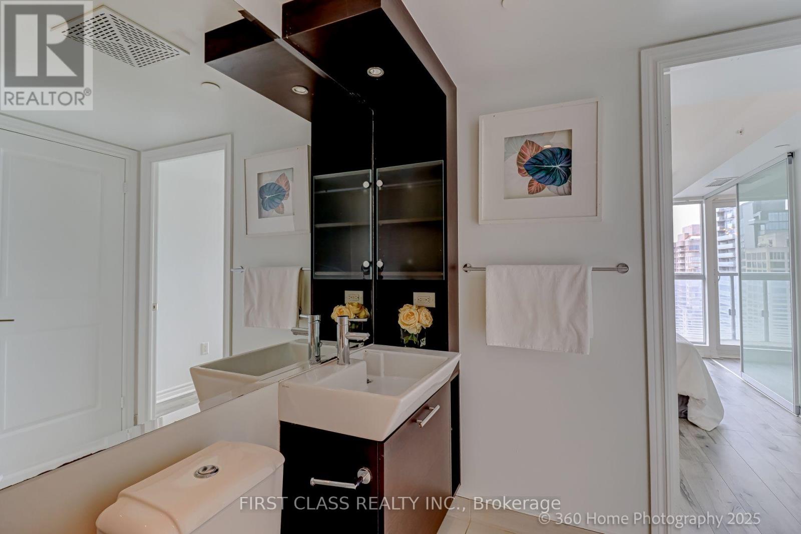 2513 - 386 Yonge Street, Toronto, Ontario  M5B 0A5 - Photo 14 - C13590750