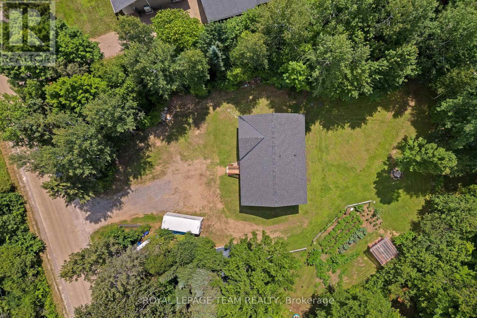 405 Calvin Road, Whitewater Region, Ontario  K0J 1Y0 - Photo 3 - X13590696