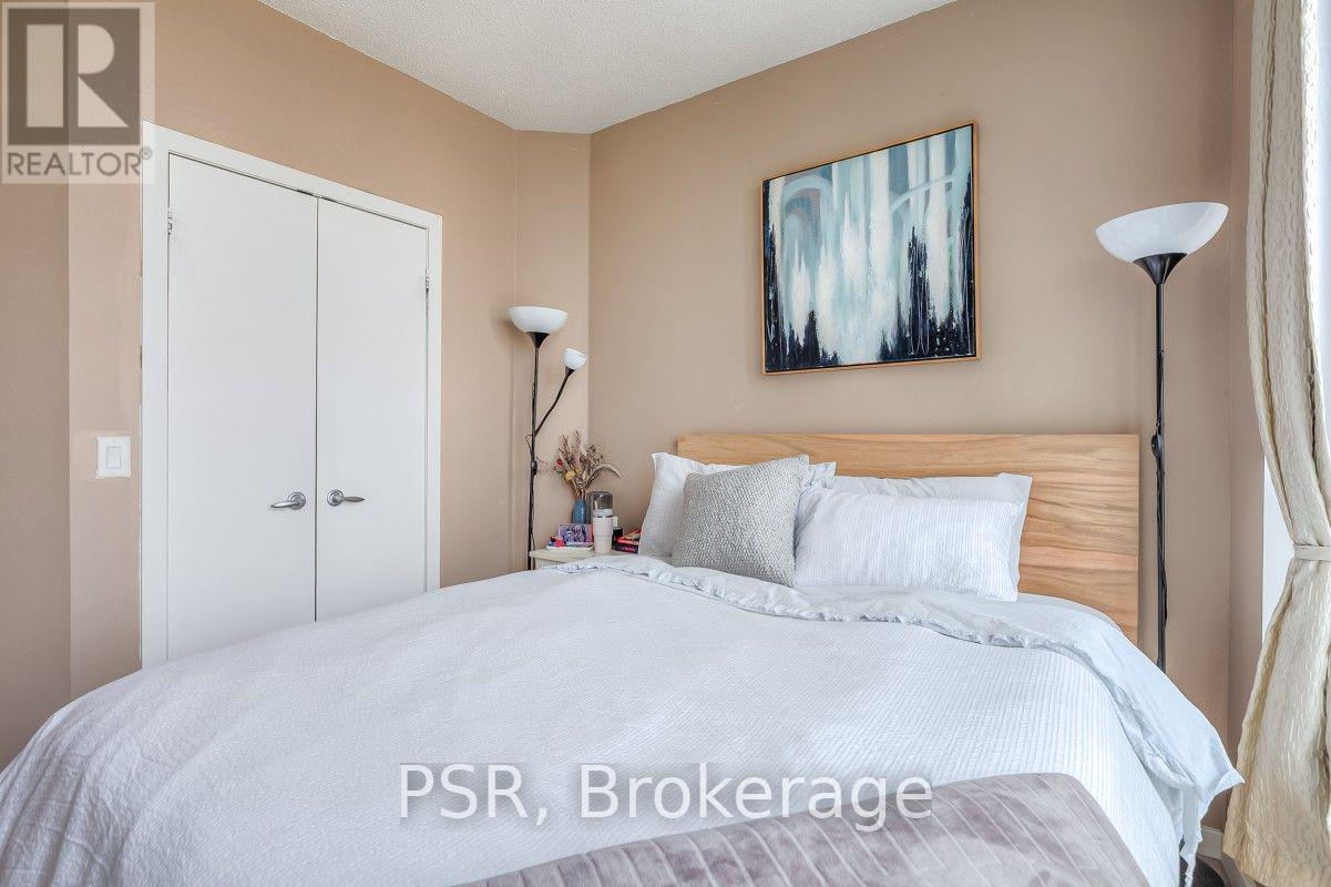 13 - 208 Queens Quay West, Toronto, Ontario M5J 2Y5 - Photo 12 - C13589452