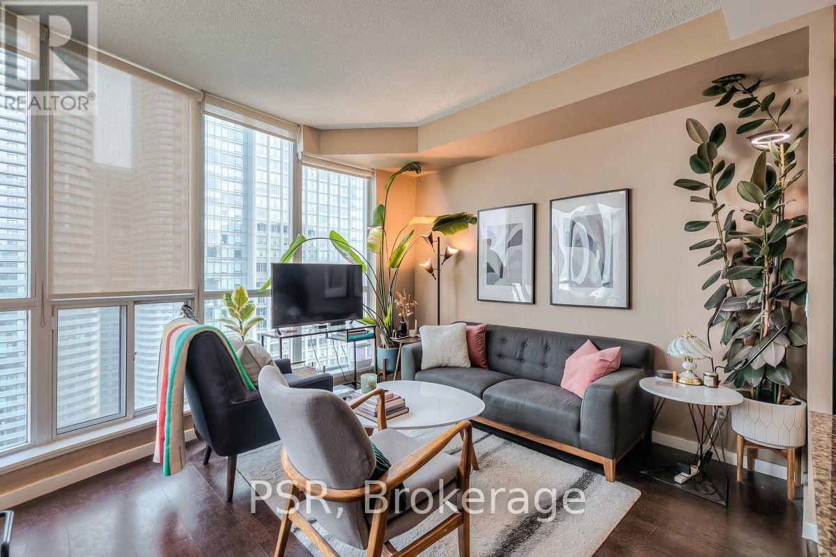 13 - 208 Queens Quay West, Toronto, Ontario M5J 2Y5 - Photo 4 - C13589452