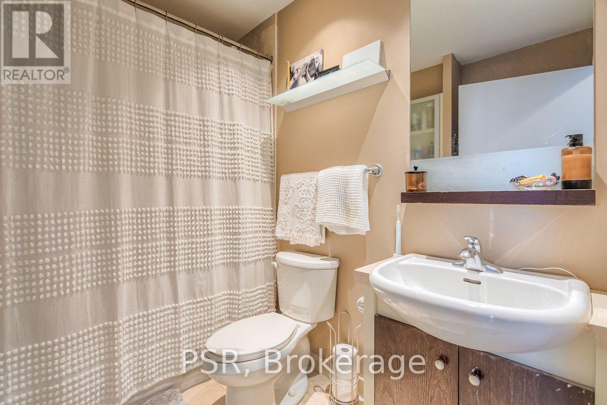 13 - 208 Queens Quay West, Toronto, Ontario M5J 2Y5 - Photo 18 - C13589452