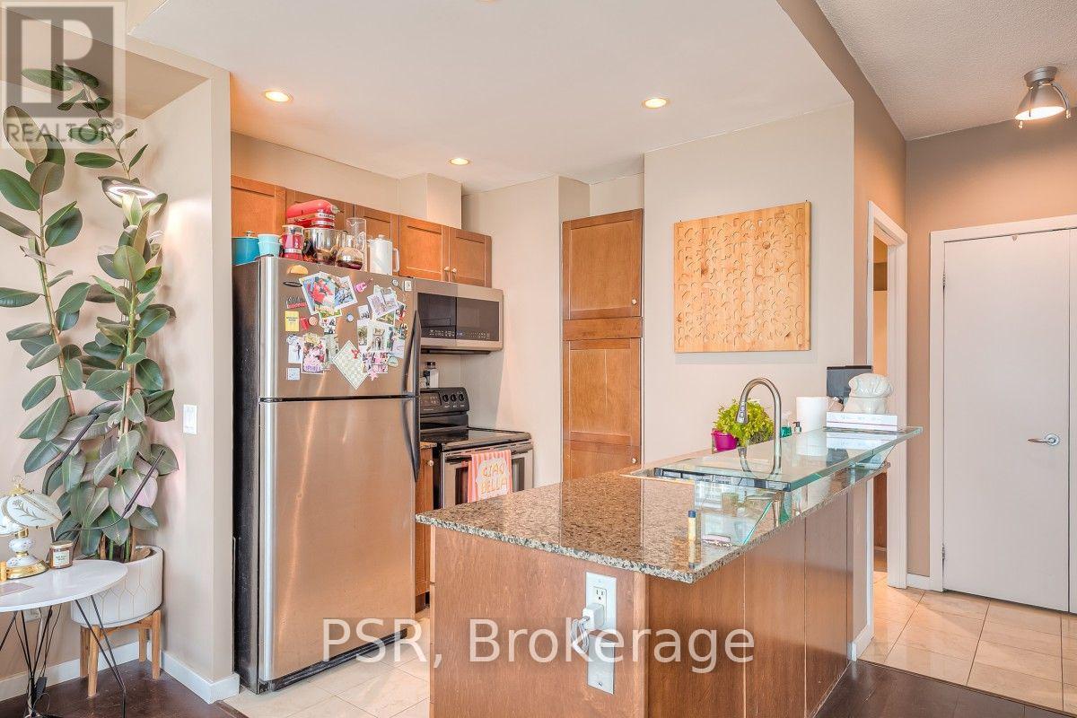 13 - 208 Queens Quay West, Toronto, Ontario M5J 2Y5 - Photo 9 - C13589452
