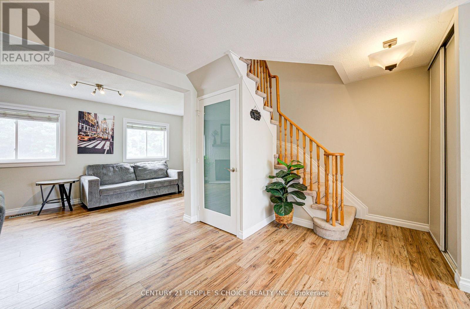 83 Corey Circle, Halton Hills, Ontario  L7G 5L8 - Photo 13 - W13590688