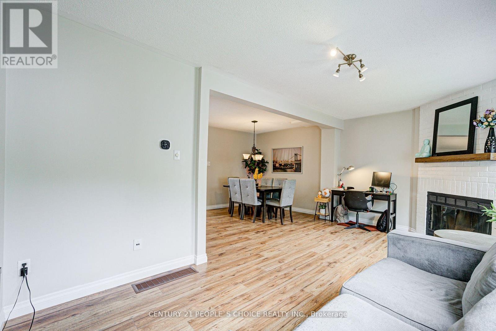 83 Corey Circle, Halton Hills, Ontario  L7G 5L8 - Photo 15 - W13590688