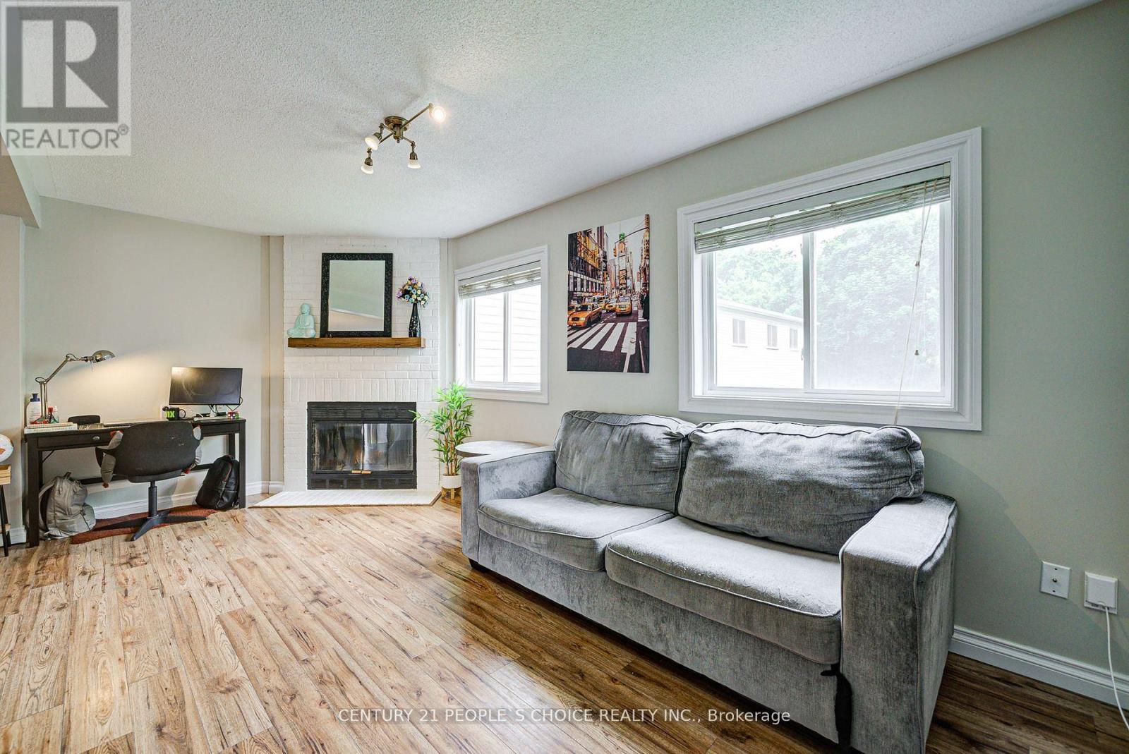 83 Corey Circle, Halton Hills, Ontario  L7G 5L8 - Photo 16 - W13590688