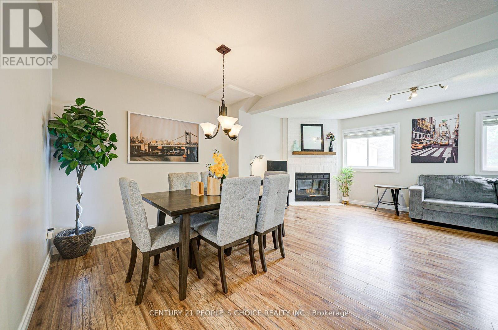 83 Corey Circle, Halton Hills, Ontario  L7G 5L8 - Photo 7 - W13590688